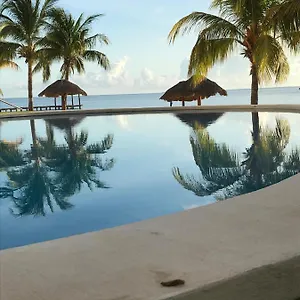 Front Private With Shared Bathroom , Cancún Mexique